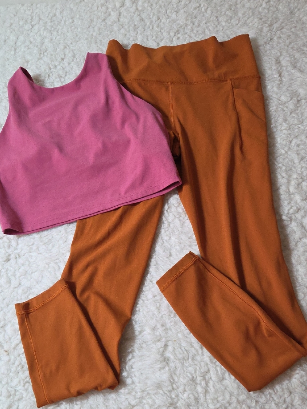 Athleta Set Sz S-Conscious Crop Tank Pink/Solutation Stash Legging Burst Orange